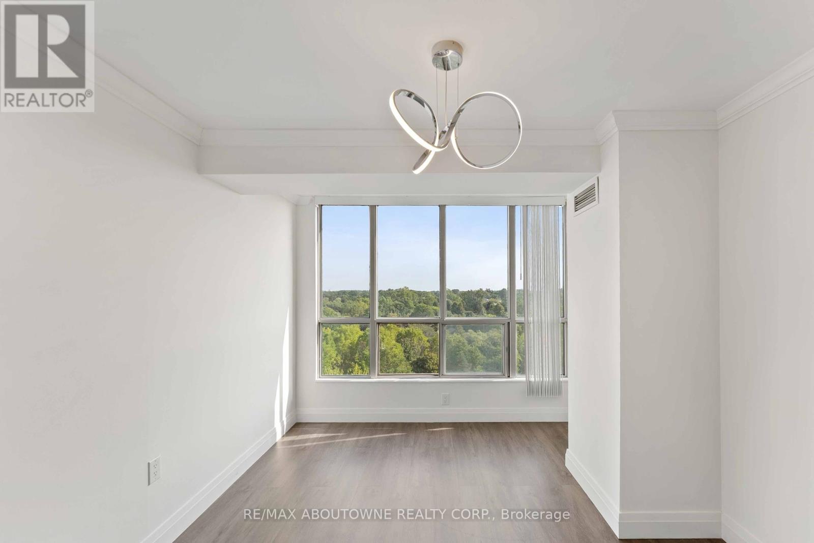 903 - 1110 Walden Circle, Mississauga, Ontario  L5J 4R3 - Photo 10 - W12428847