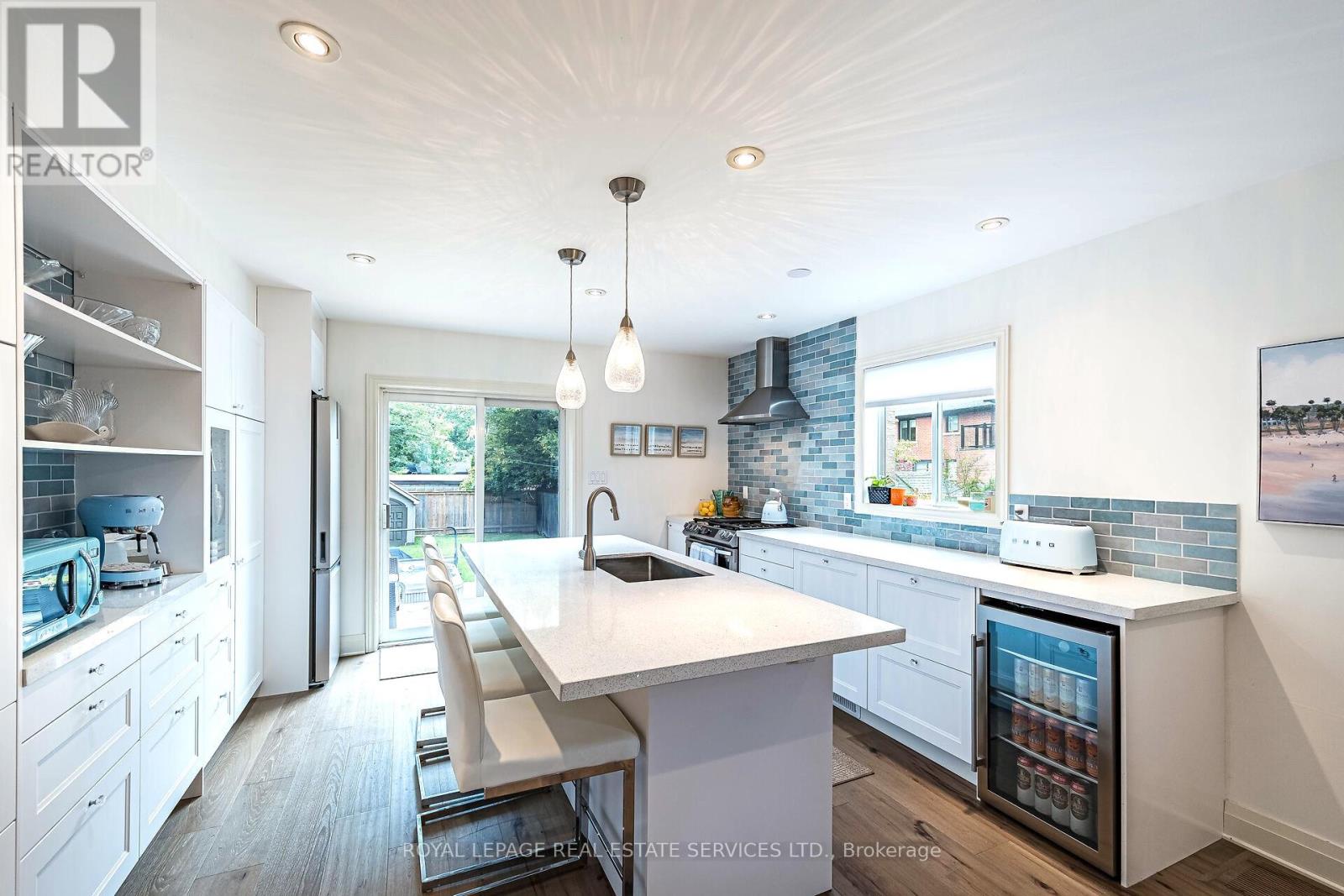 8 Seventh Street, Toronto, Ontario  M8V 3B1 - Photo 13 - W12428851