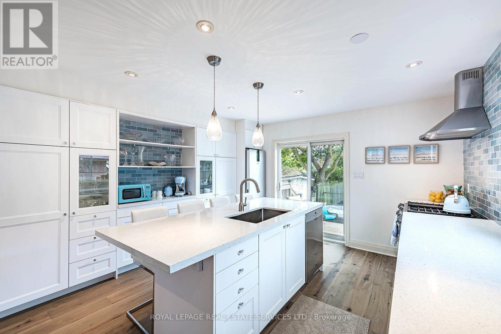 8 Seventh Street, Toronto, Ontario  M8V 3B1 - Photo 14 - W12428851
