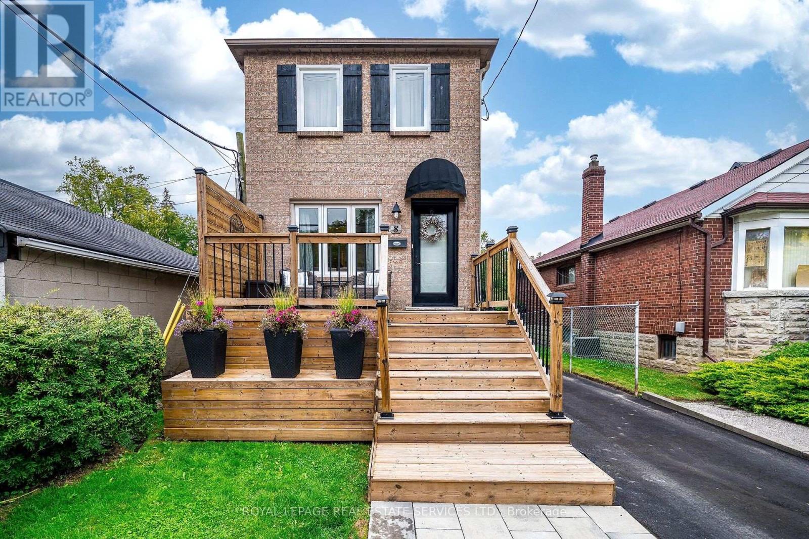 8 Seventh Street, Toronto, Ontario  M8V 3B1 - Photo 3 - W12428851