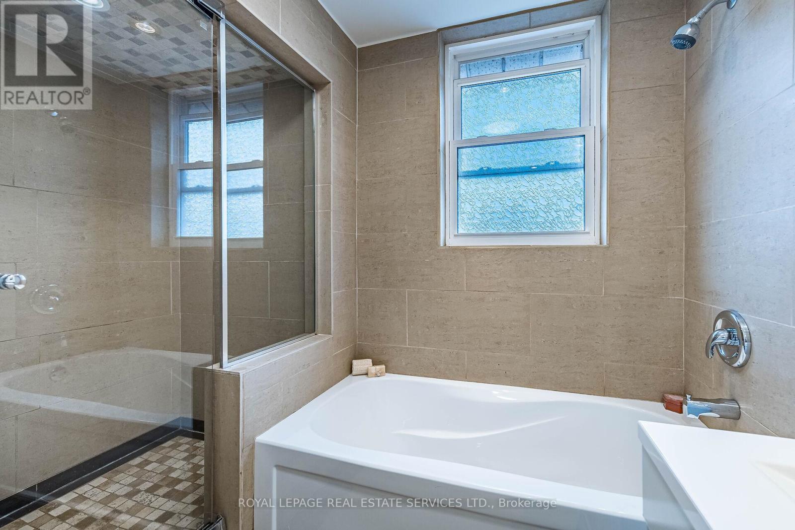 8 Seventh Street, Toronto, Ontario  M8V 3B1 - Photo 31 - W12428851