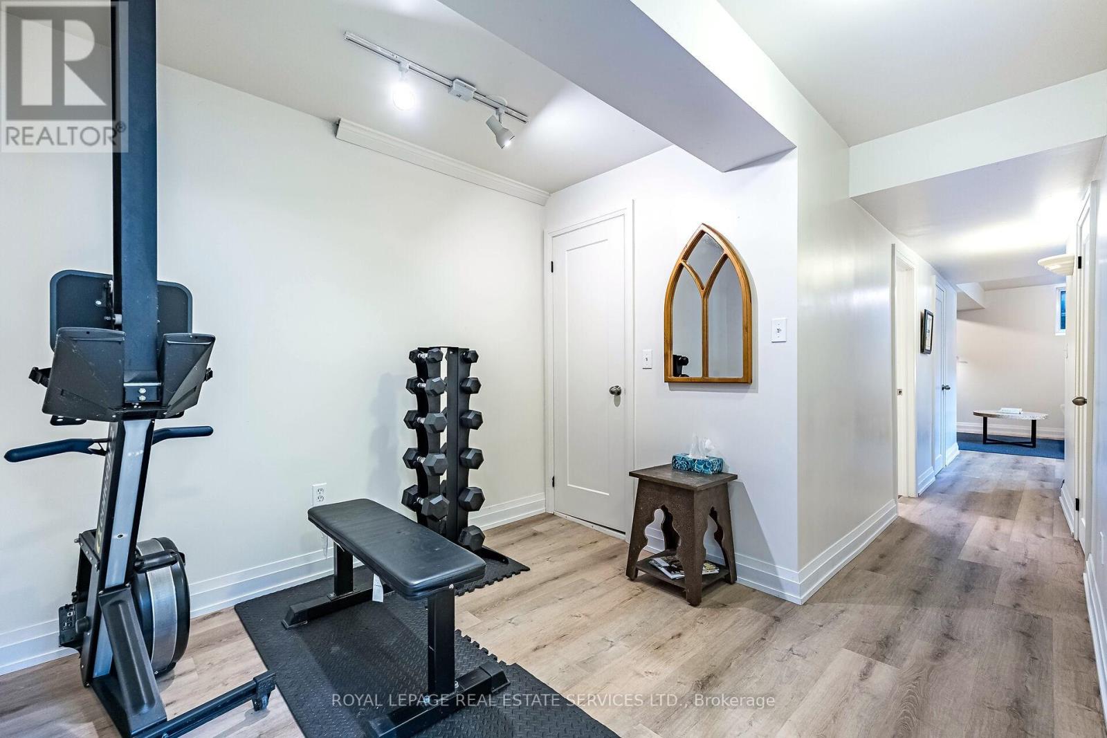 8 Seventh Street, Toronto, Ontario  M8V 3B1 - Photo 33 - W12428851