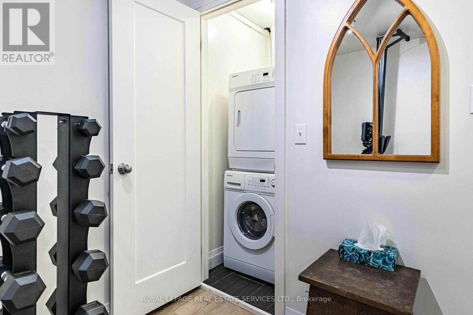 8 Seventh Street, Toronto, Ontario  M8V 3B1 - Photo 34 - W12428851