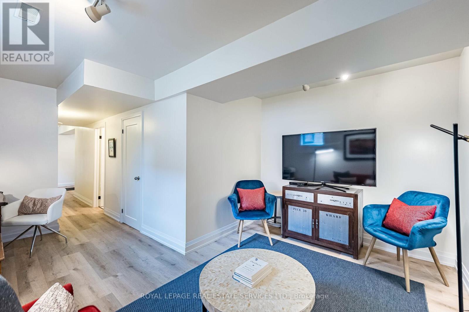 8 Seventh Street, Toronto, Ontario  M8V 3B1 - Photo 35 - W12428851