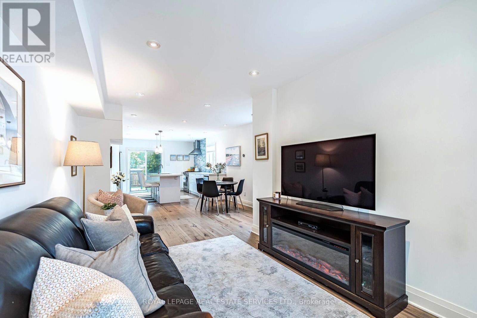 8 Seventh Street, Toronto, Ontario  M8V 3B1 - Photo 8 - W12428851