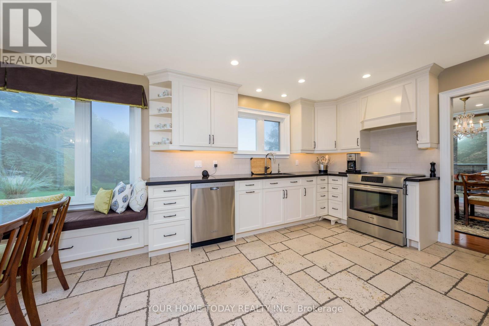 12609 Fifth Line, Halton Hills, Ontario  L0P 1H0 - Photo 13 - W12428866