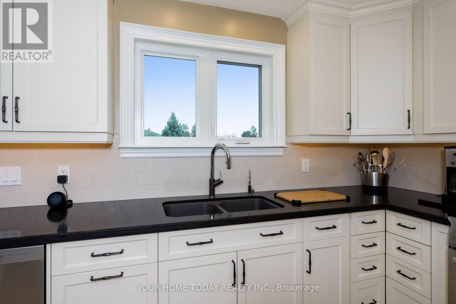 12609 Fifth Line, Halton Hills, Ontario  L0P 1H0 - Photo 15 - W12428866