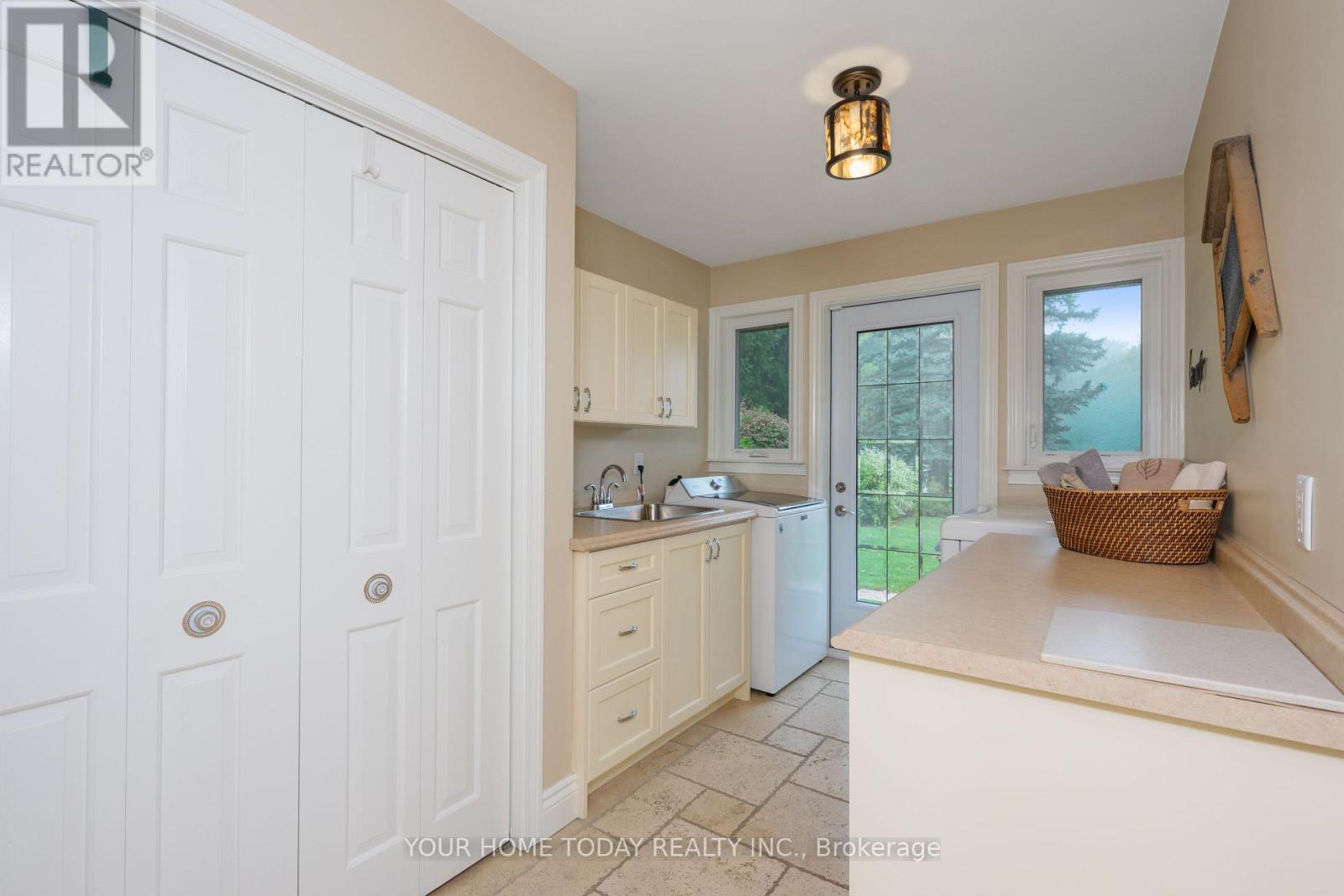 12609 Fifth Line, Halton Hills, Ontario  L0P 1H0 - Photo 19 - W12428866