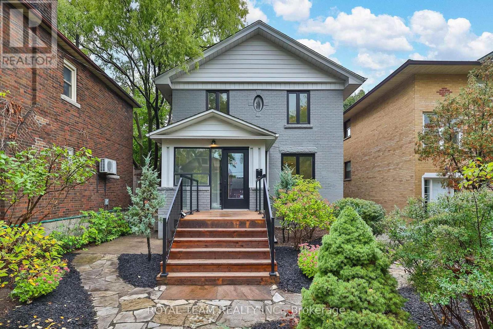 150 ST JOHNS ROAD, Toronto, Ontario