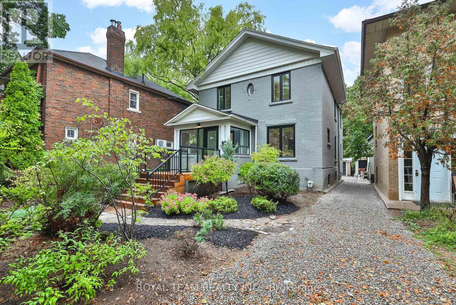 150 St Johns Road, Toronto, Ontario  M6P 1T9 - Photo 2 - W12428881