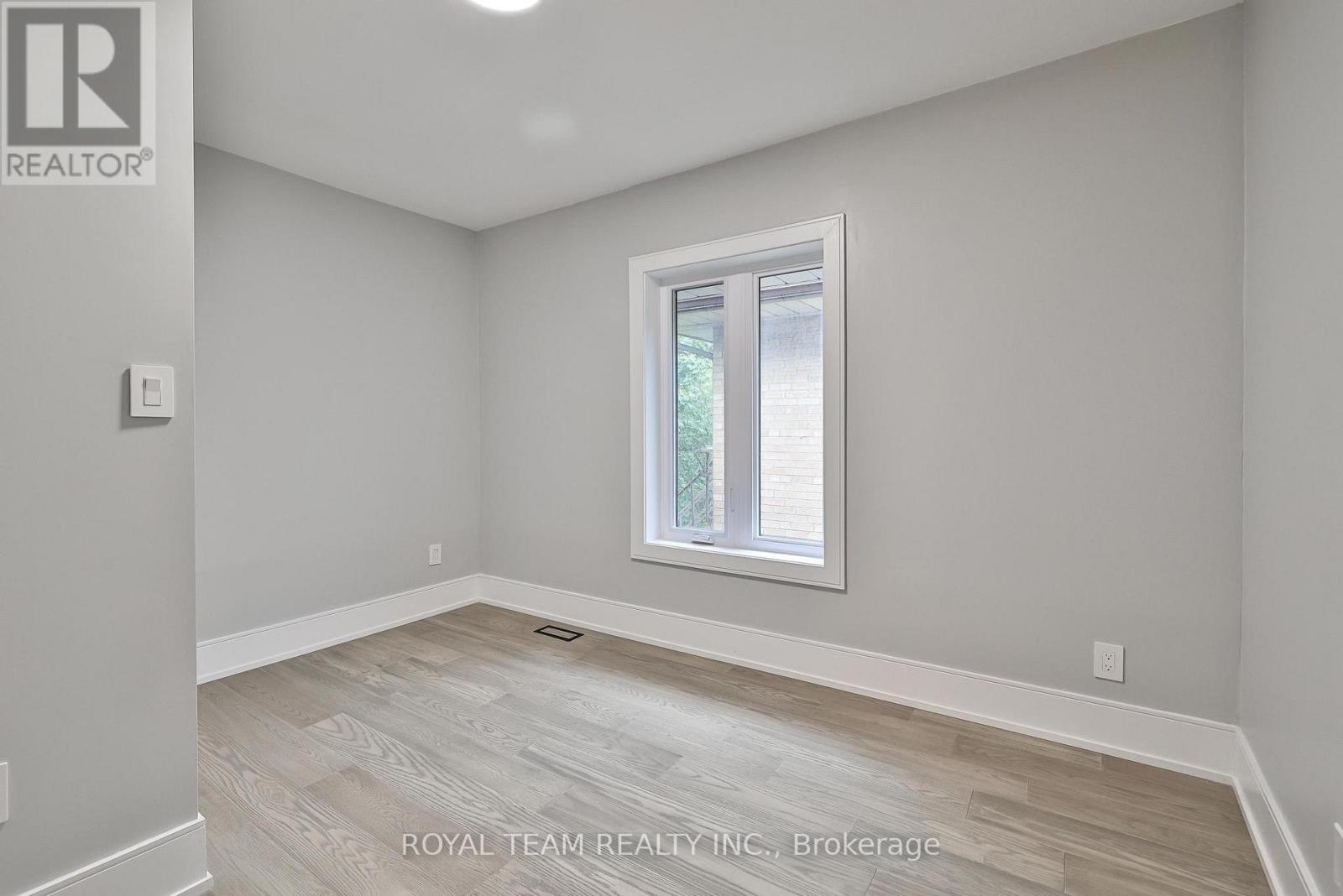 150 St Johns Road, Toronto, Ontario  M6P 1T9 - Photo 24 - W12428881