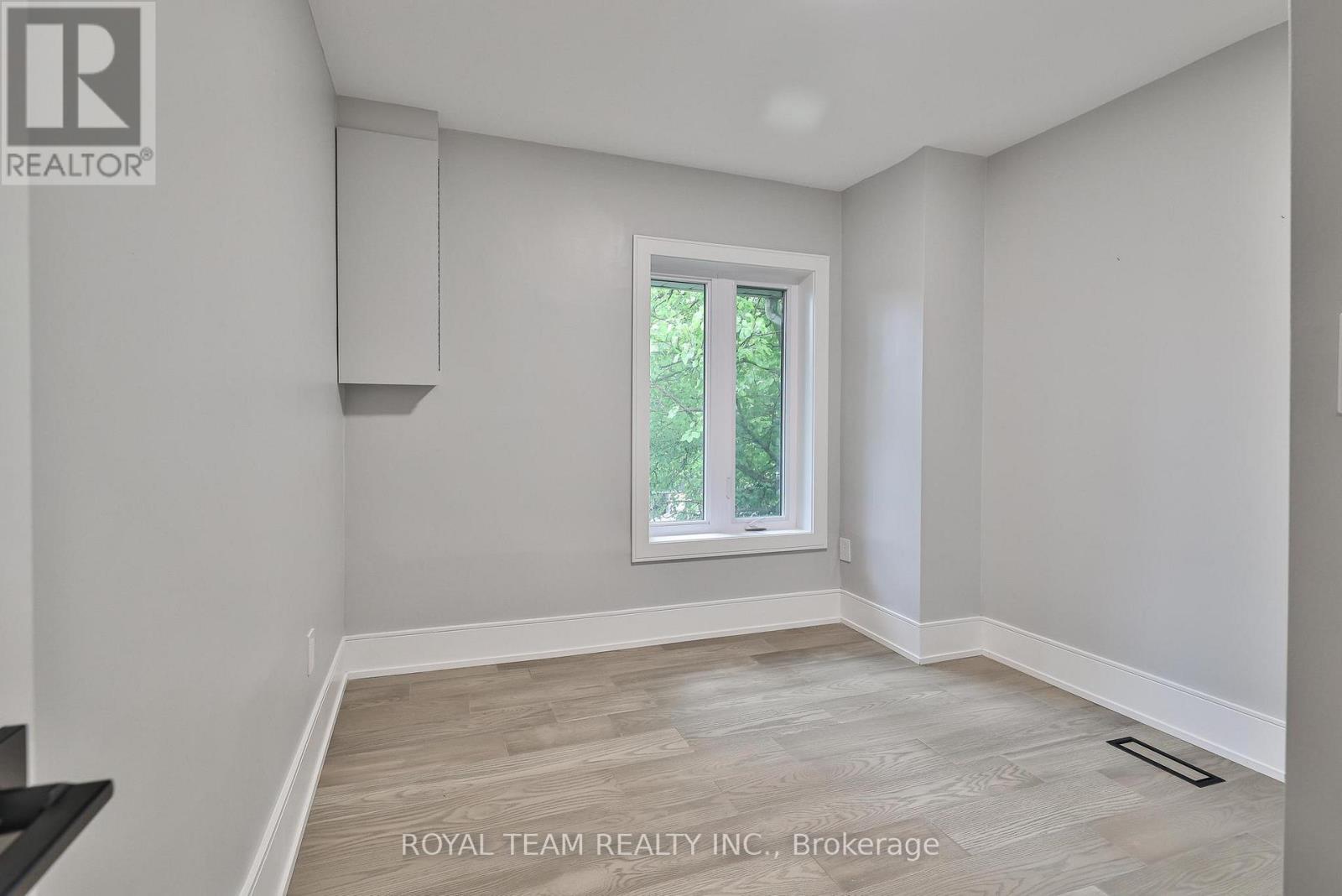 150 St Johns Road, Toronto, Ontario  M6P 1T9 - Photo 26 - W12428881