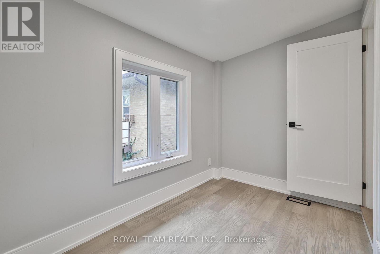 150 St Johns Road, Toronto, Ontario  M6P 1T9 - Photo 30 - W12428881