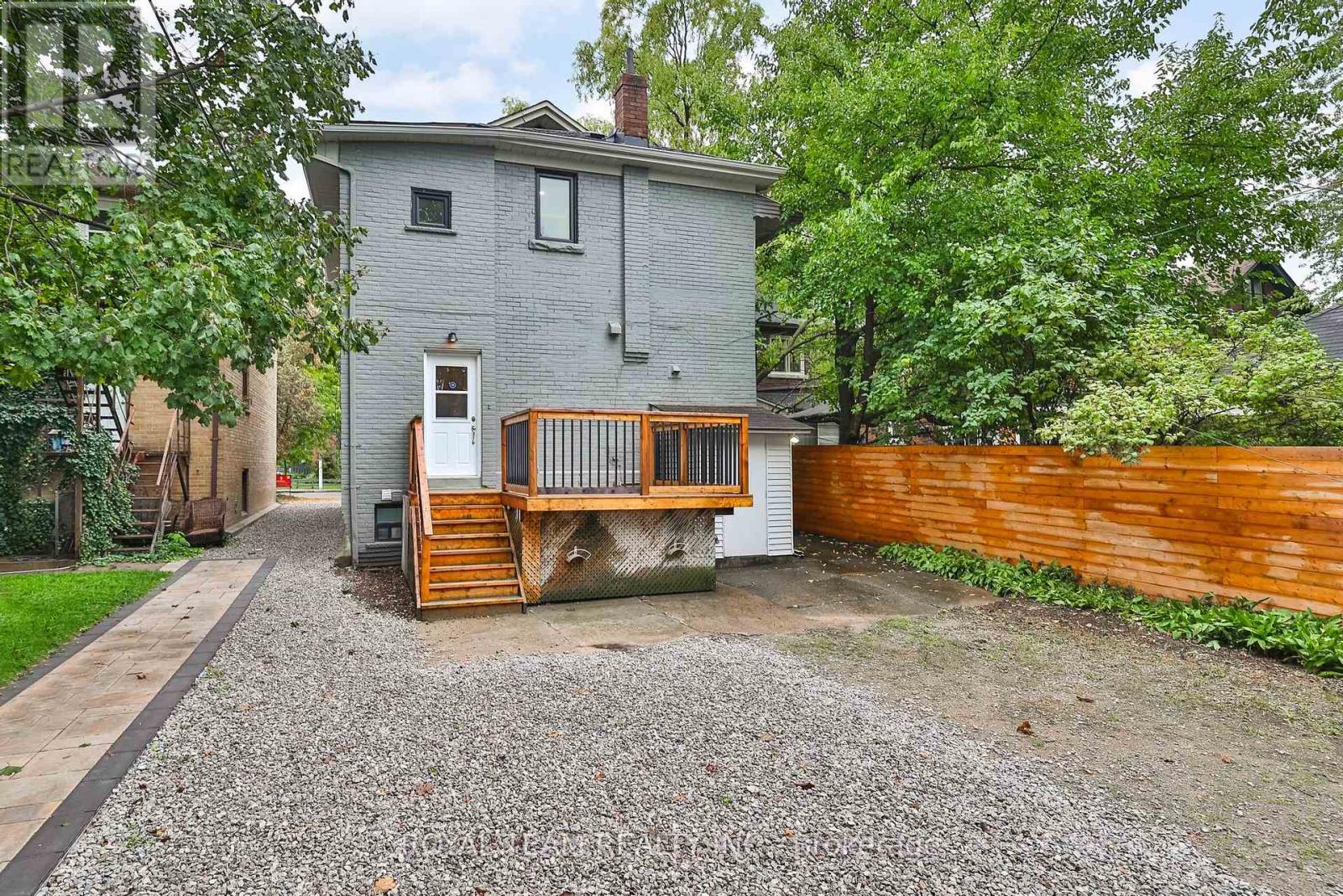 150 St Johns Road, Toronto, Ontario  M6P 1T9 - Photo 43 - W12428881
