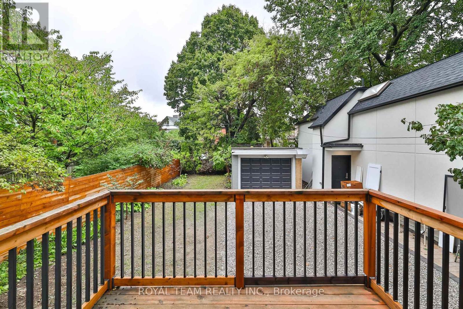 150 St Johns Road, Toronto, Ontario  M6P 1T9 - Photo 45 - W12428881