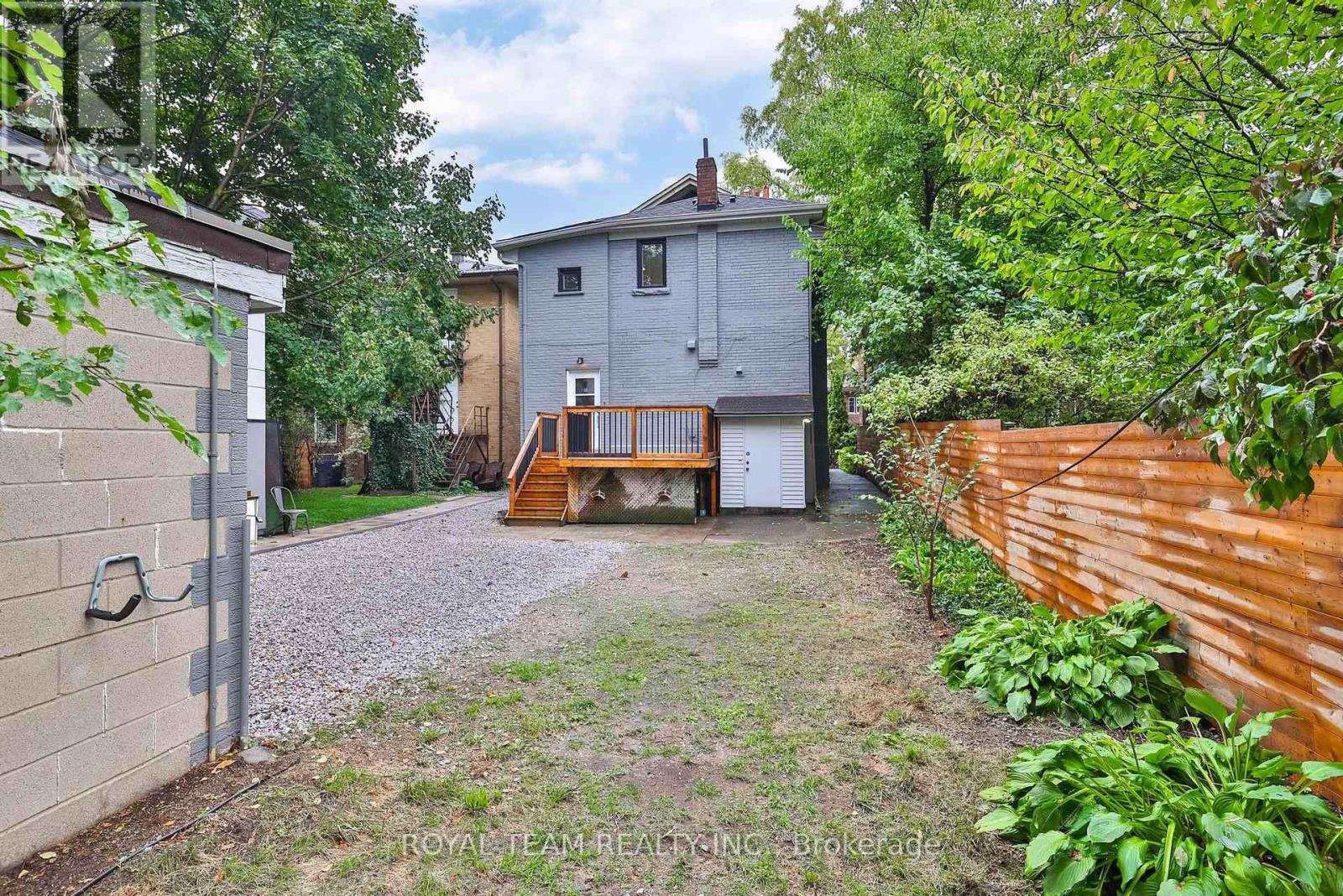 150 St Johns Road, Toronto, Ontario  M6P 1T9 - Photo 46 - W12428881