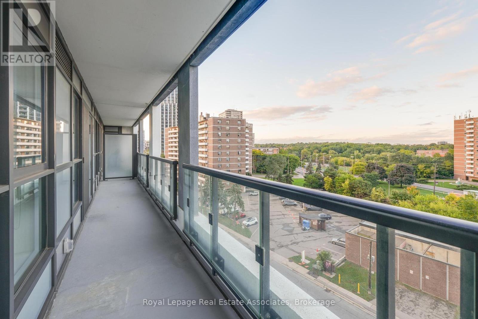 636 - 5 Mabelle Avenue, Toronto, Ontario  M9A 0C8 - Photo 10 - W12359652