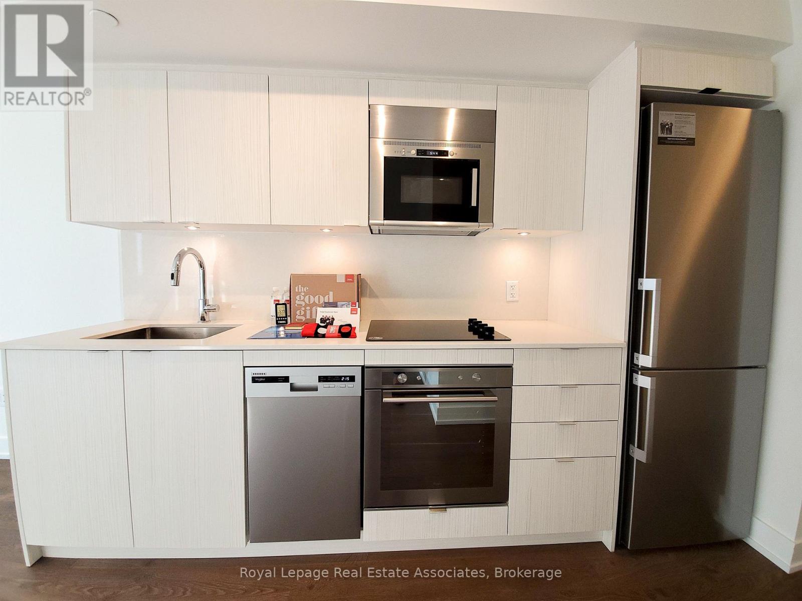 1531 - 5 Mabelle Avenue, Toronto, Ontario  M9A 0C8 - Photo 6 - W12428532