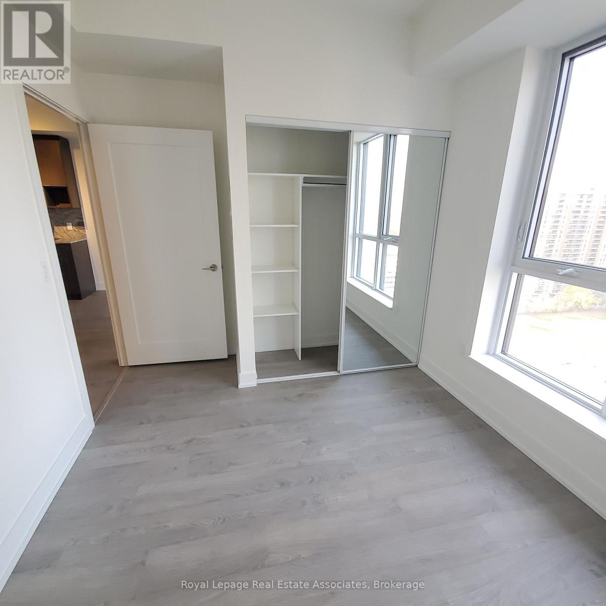 1917 - 9 Mabelle Avenue, Toronto, Ontario  M9A 0E1 - Photo 8 - W12422541