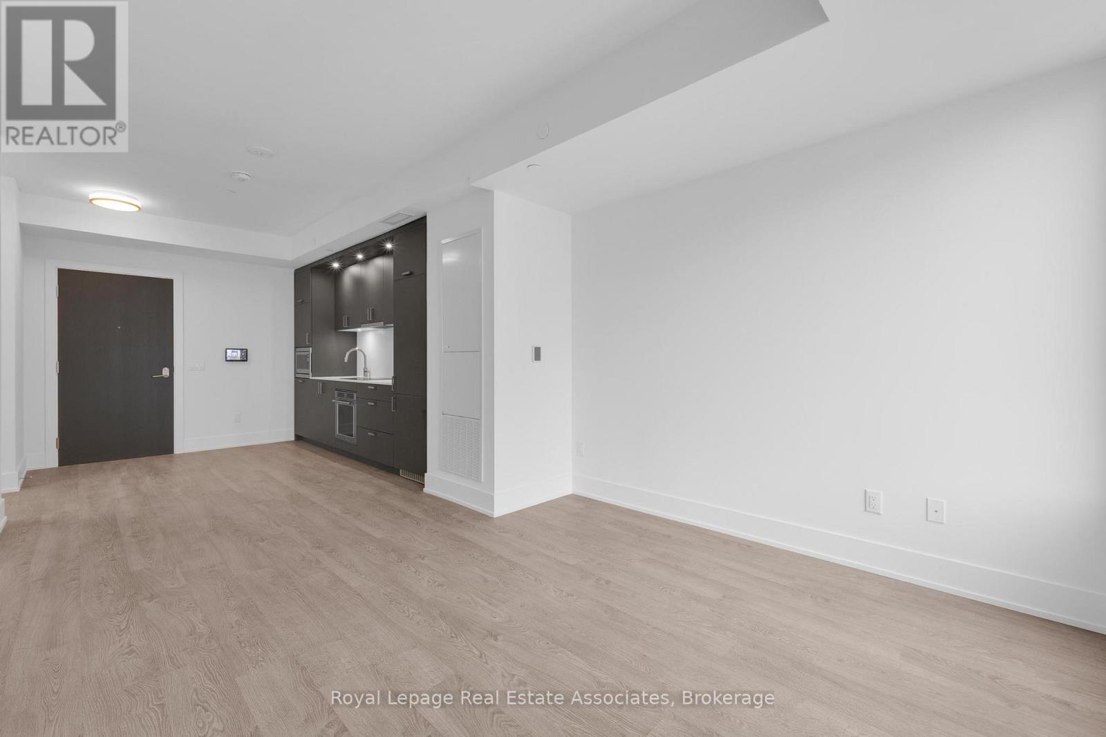 302 - 259 The Kingsway, Toronto, Ontario  M9A 0G2 - Photo 8 - W12425014