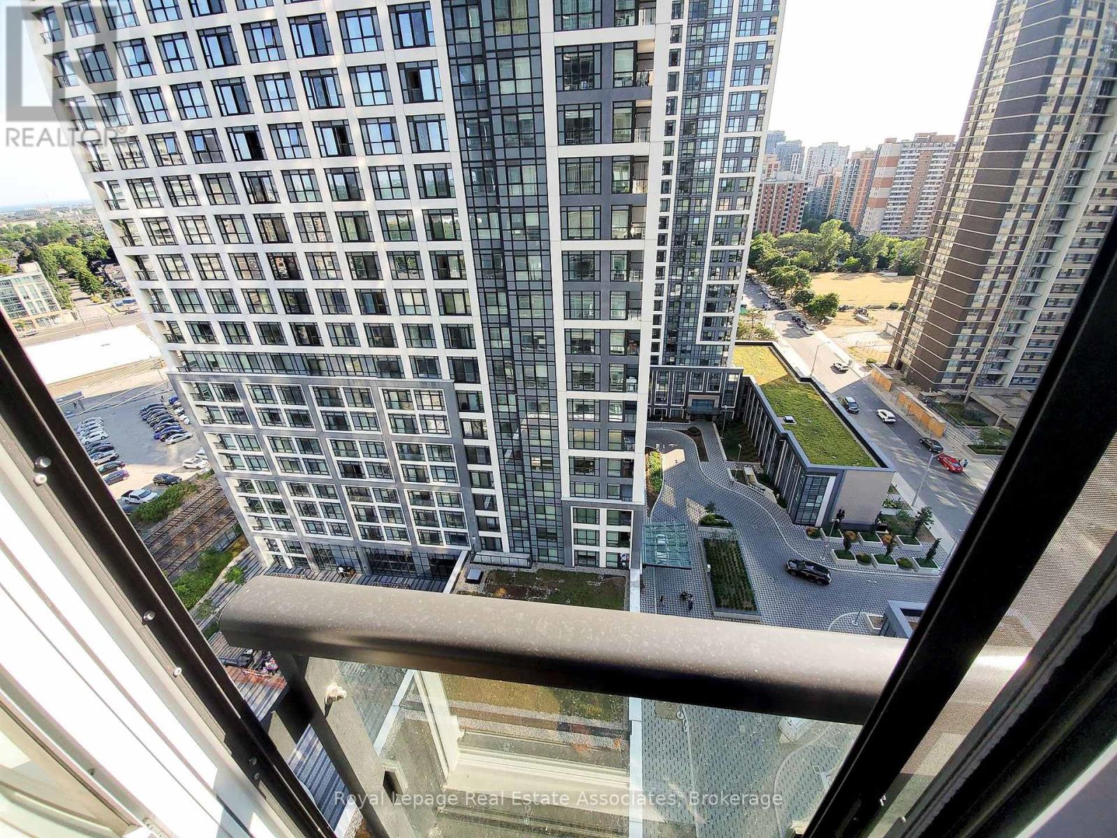 1531 - 5 Mabelle Avenue, Toronto, Ontario  M9A 0C8 - Photo 5 - W12428532