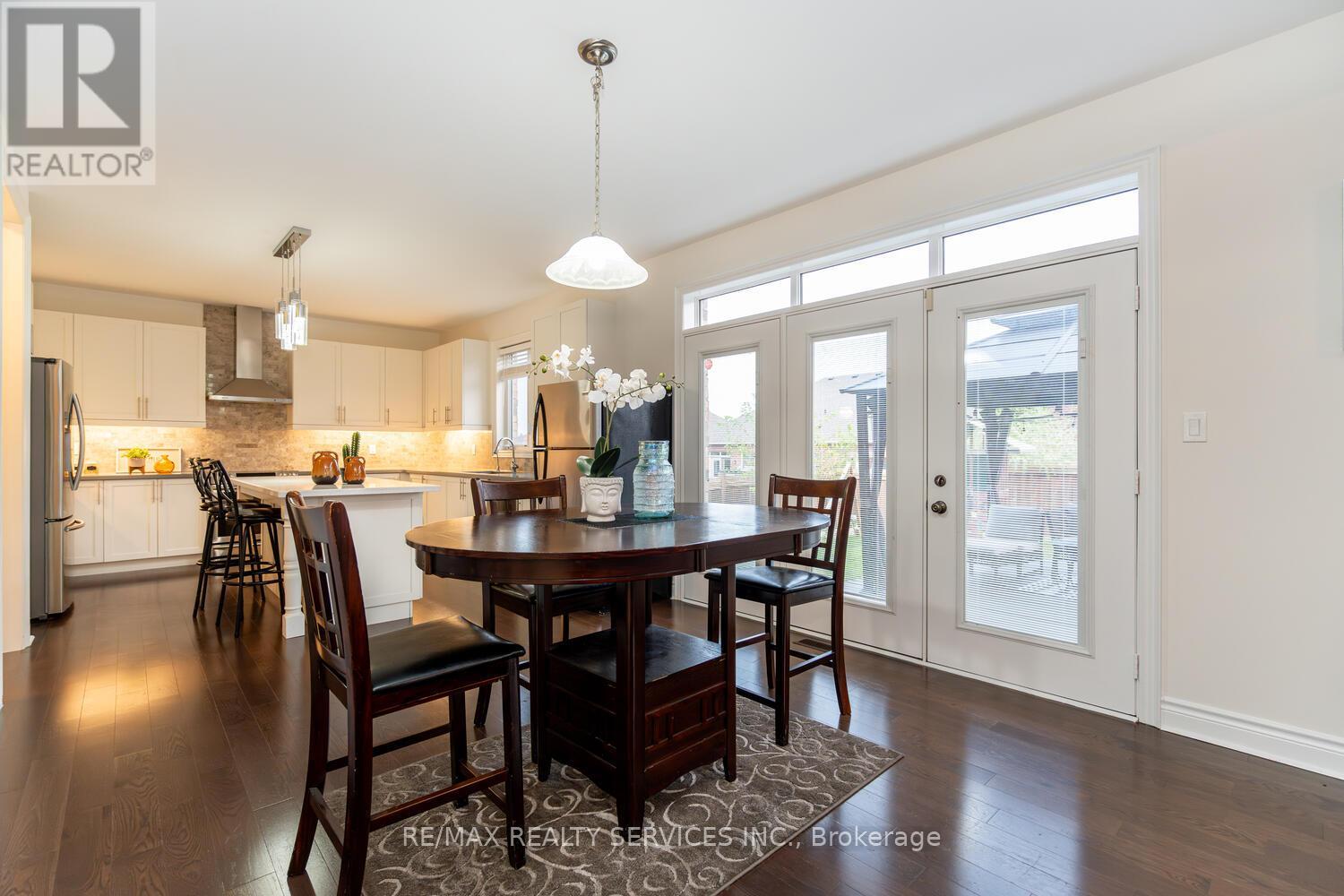 28 Stonegate Avenue, Mono, Ontario  L9W 6X1 - Photo 12 - X12428848