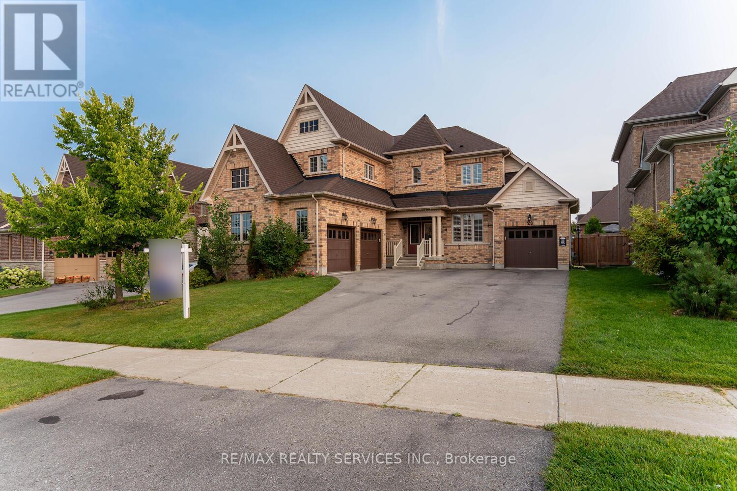 28 Stonegate Avenue, Mono, Ontario  L9W 6X1 - Photo 2 - X12428848