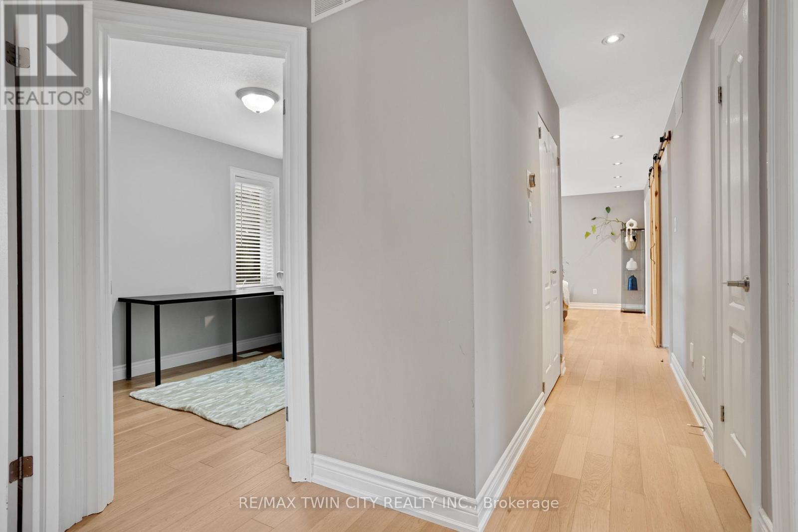 175 Stirling Macgregor Drive, Cambridge, Ontario  N1S 4Z8 - Photo 17 - X12428856