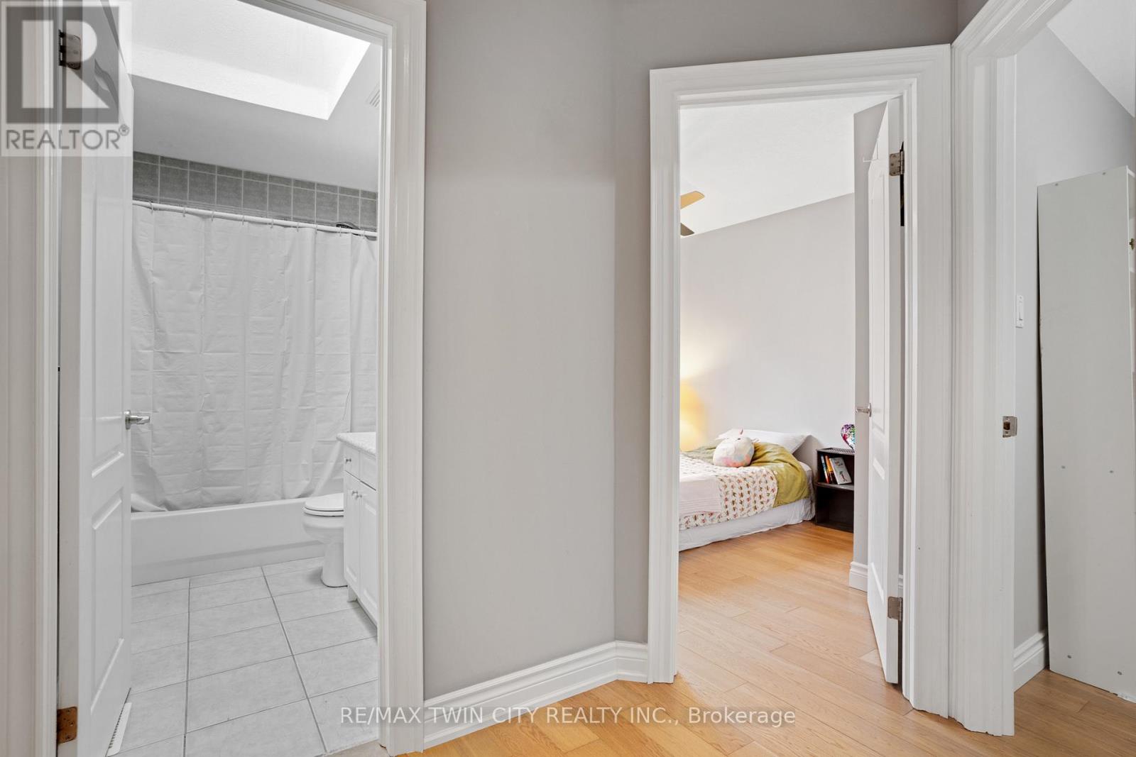 175 Stirling Macgregor Drive, Cambridge, Ontario  N1S 4Z8 - Photo 21 - X12428856