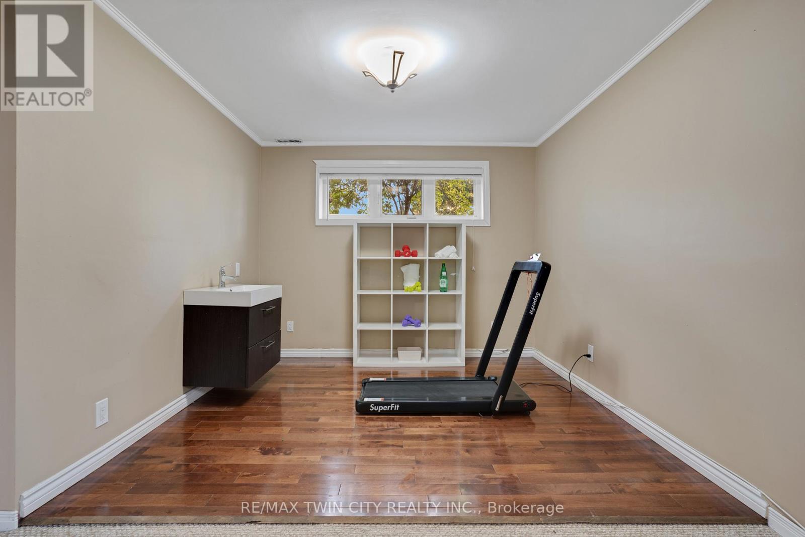 175 Stirling Macgregor Drive, Cambridge, Ontario  N1S 4Z8 - Photo 30 - X12428856