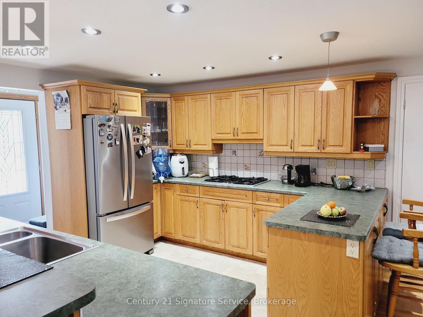 1127 Bleiler Street, Cambridge, Ontario  N3H 5B4 - Photo 1 - X12428879