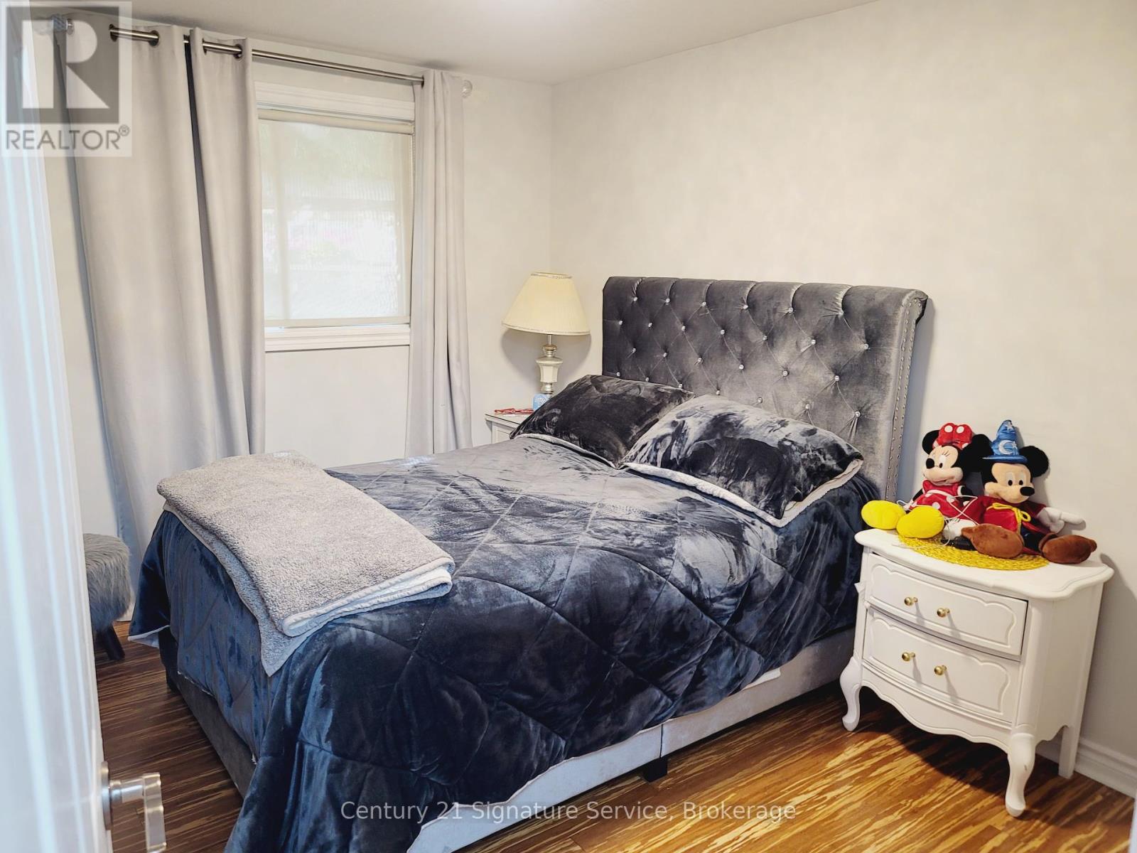 1127 Bleiler Street, Cambridge, Ontario  N3H 5B4 - Photo 10 - X12428879