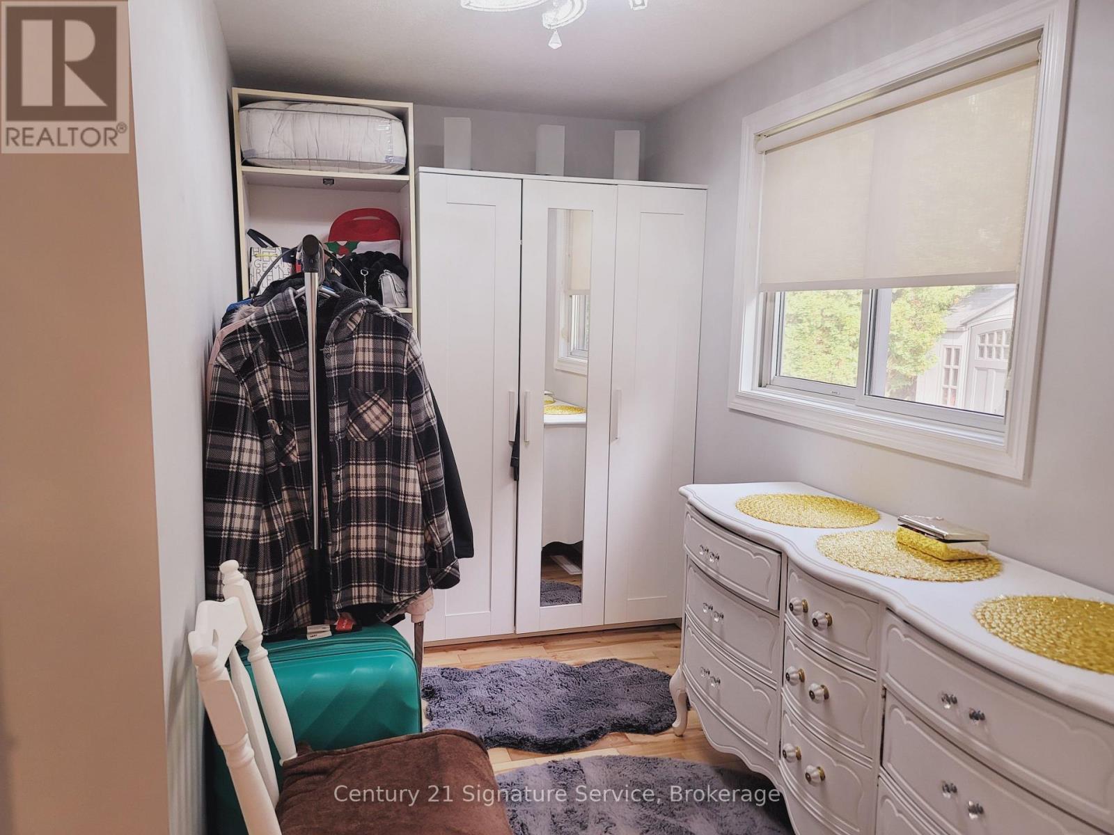 1127 Bleiler Street, Cambridge, Ontario  N3H 5B4 - Photo 12 - X12428879