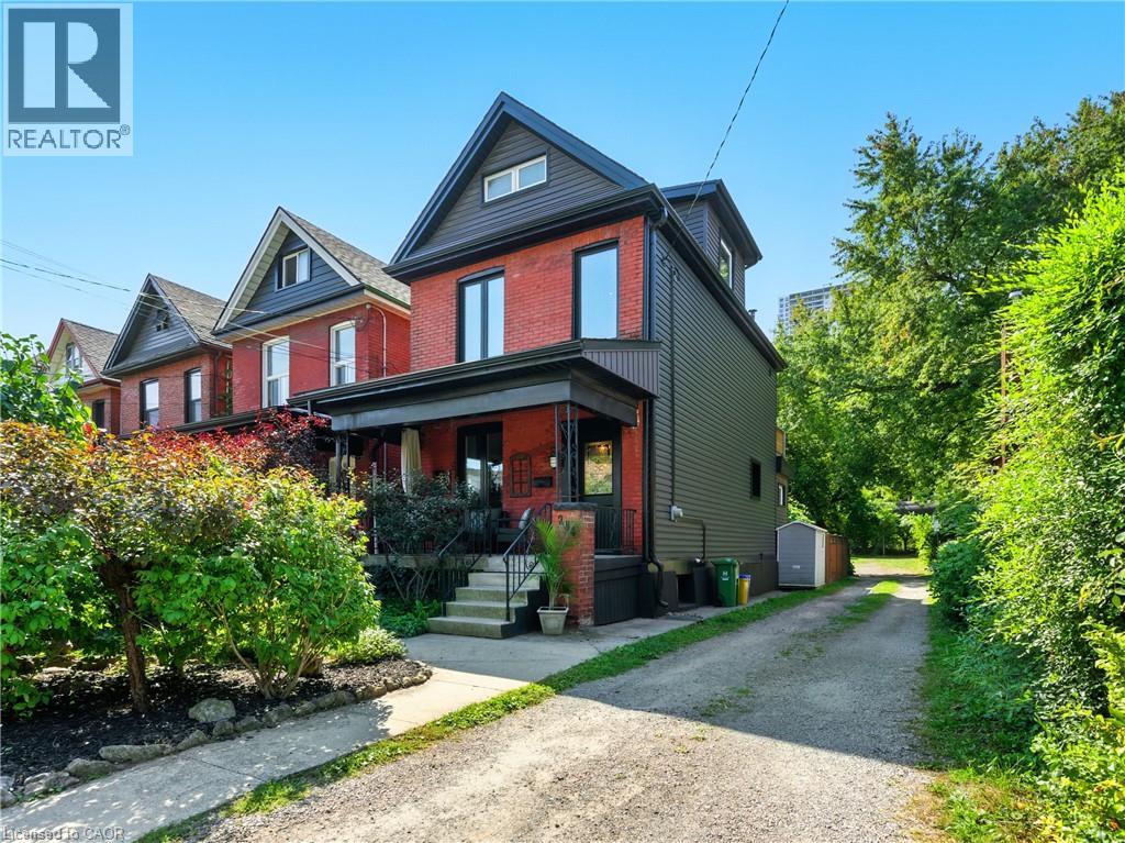 284 CUMBERLAND Avenue, Hamilton, Ontario