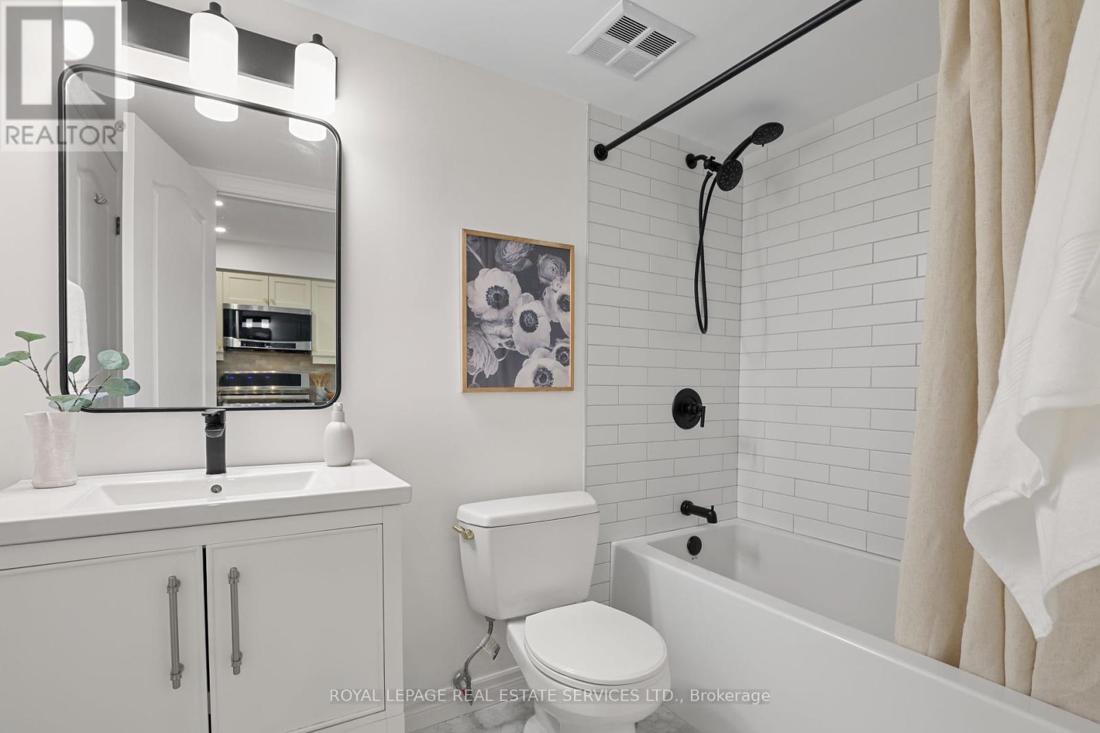 1204 - 12 Sudbury Street, Toronto, Ontario  M6J 3W7 - Photo 17 - C12408484