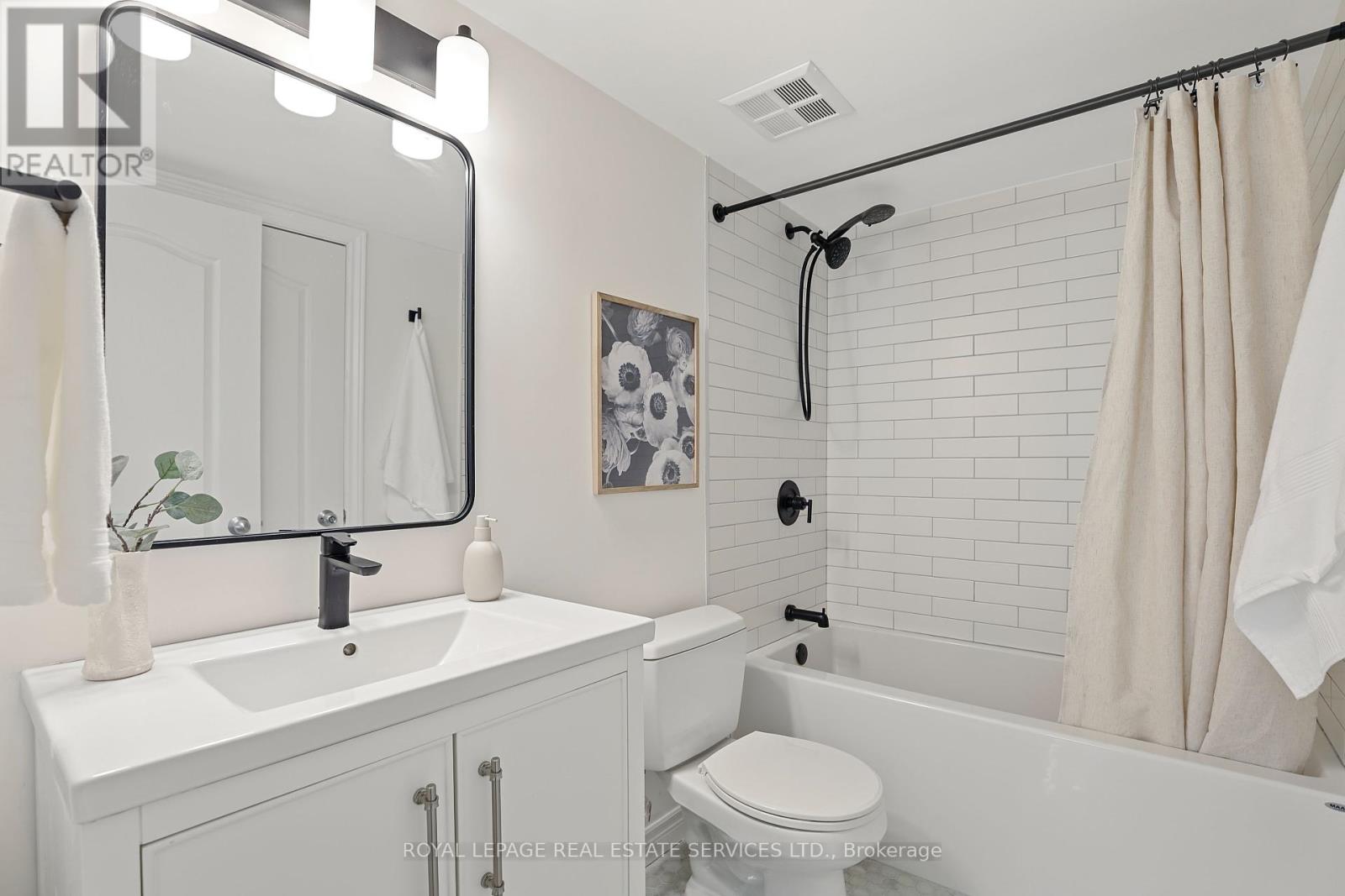 1204 - 12 Sudbury Street, Toronto, Ontario  M6J 3W7 - Photo 18 - C12408484