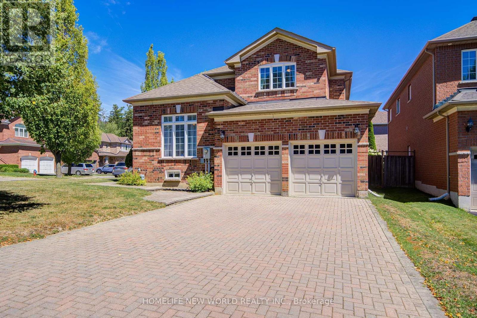 25 Abilene Court, Richmond Hill, Ontario  L4C 0S5 - Photo 3 - N12362175