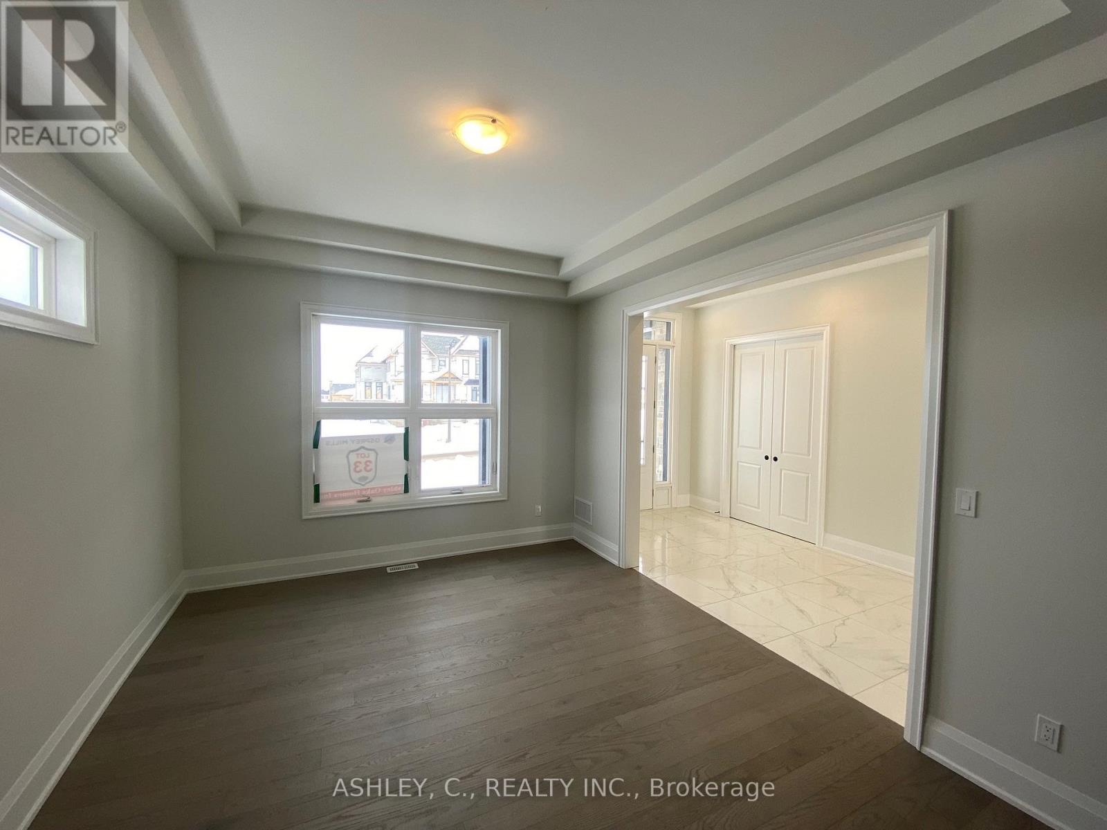 98 William Crisp Drive, Caledon, Ontario  L7K 2R7 - Photo 7 - W12166885