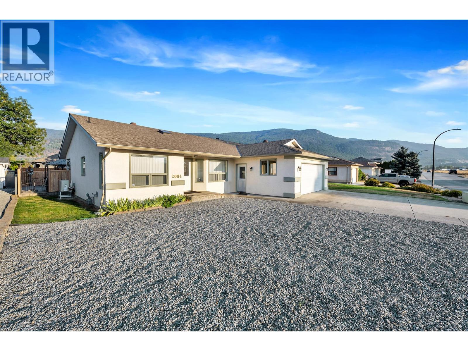 2084 Okanagan Street, armstrong, British Columbia