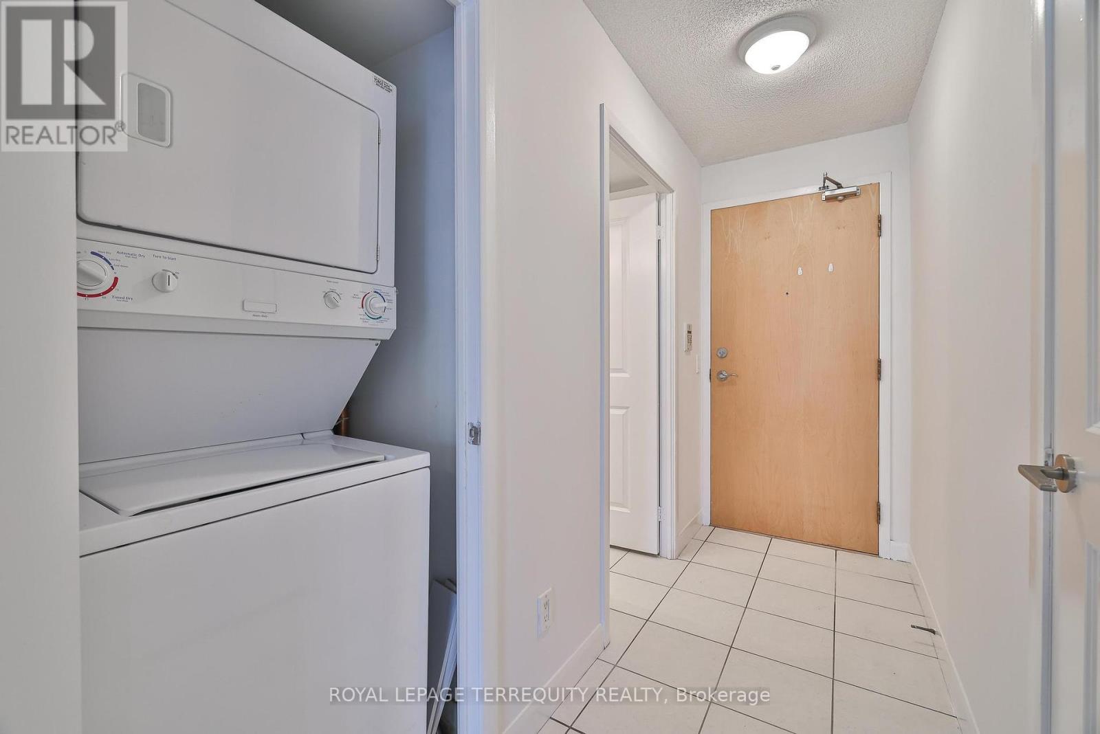 2706 - 4968 Yonge Street, Toronto, Ontario  M2N 7G9 - Photo 37 - C12428968