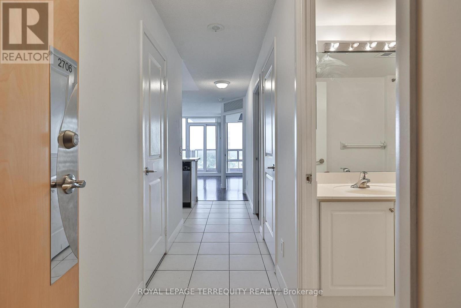2706 - 4968 Yonge Street, Toronto, Ontario  M2N 7G9 - Photo 5 - C12428968