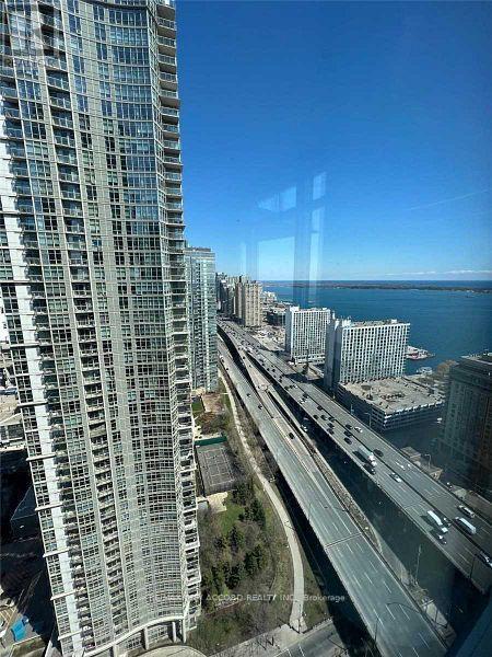 3810 - 11 Brunel Court, Toronto, Ontario  M5V 3Y3 - Photo 19 - C12429002