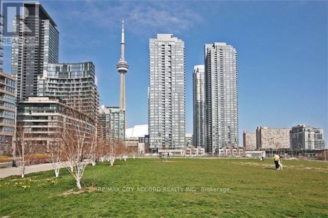 3810 - 11 Brunel Court, Toronto, Ontario  M5V 3Y3 - Photo 2 - C12429002