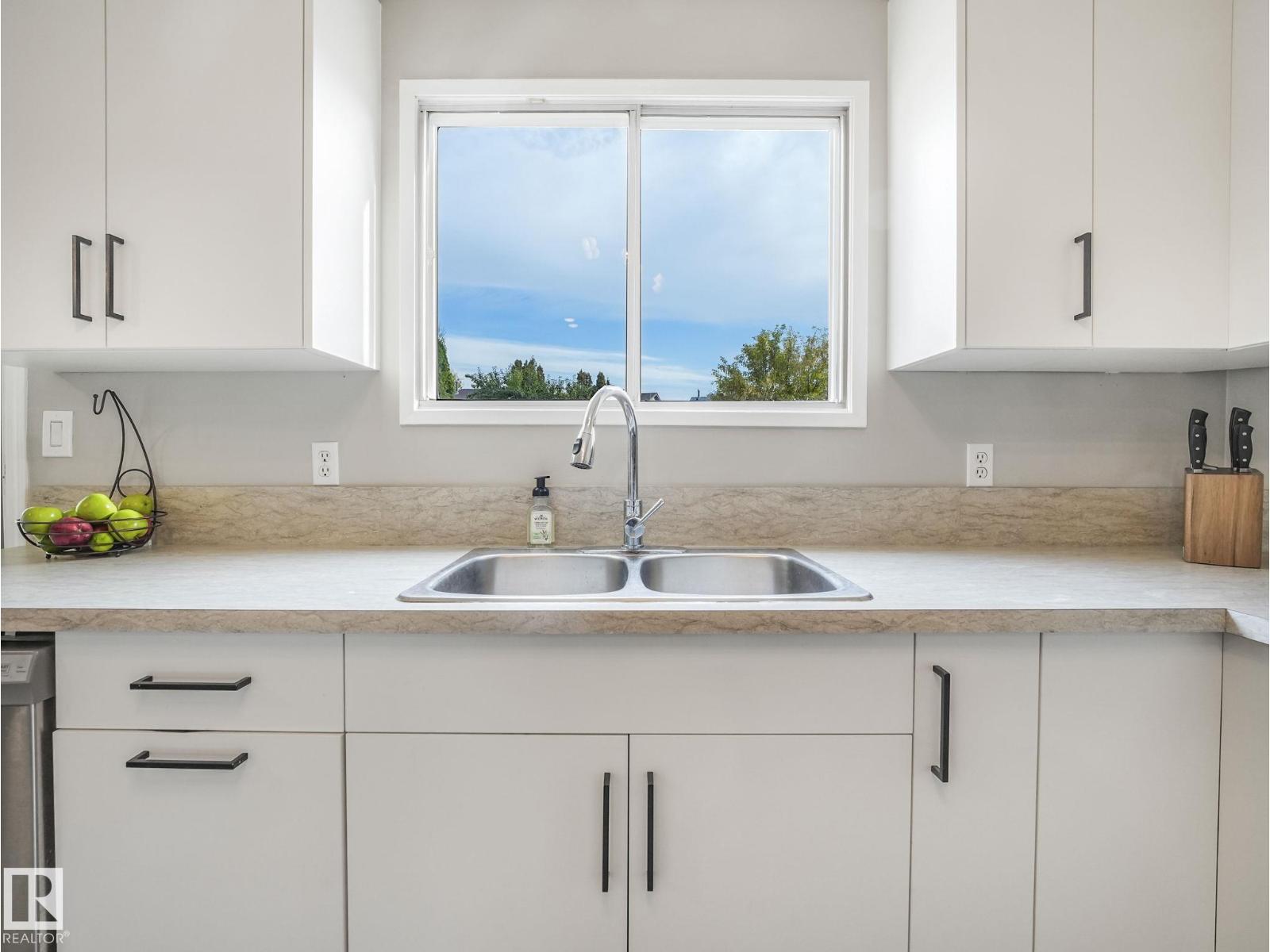 3515 42 Av Nw, Edmonton, Alberta  T6L 5C7 - Photo 16 - E4459664