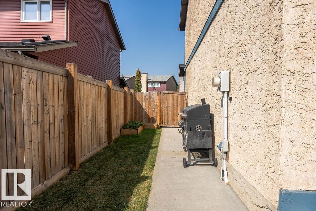 3515 42 Av Nw, Edmonton, Alberta  T6L 5C7 - Photo 45 - E4459664