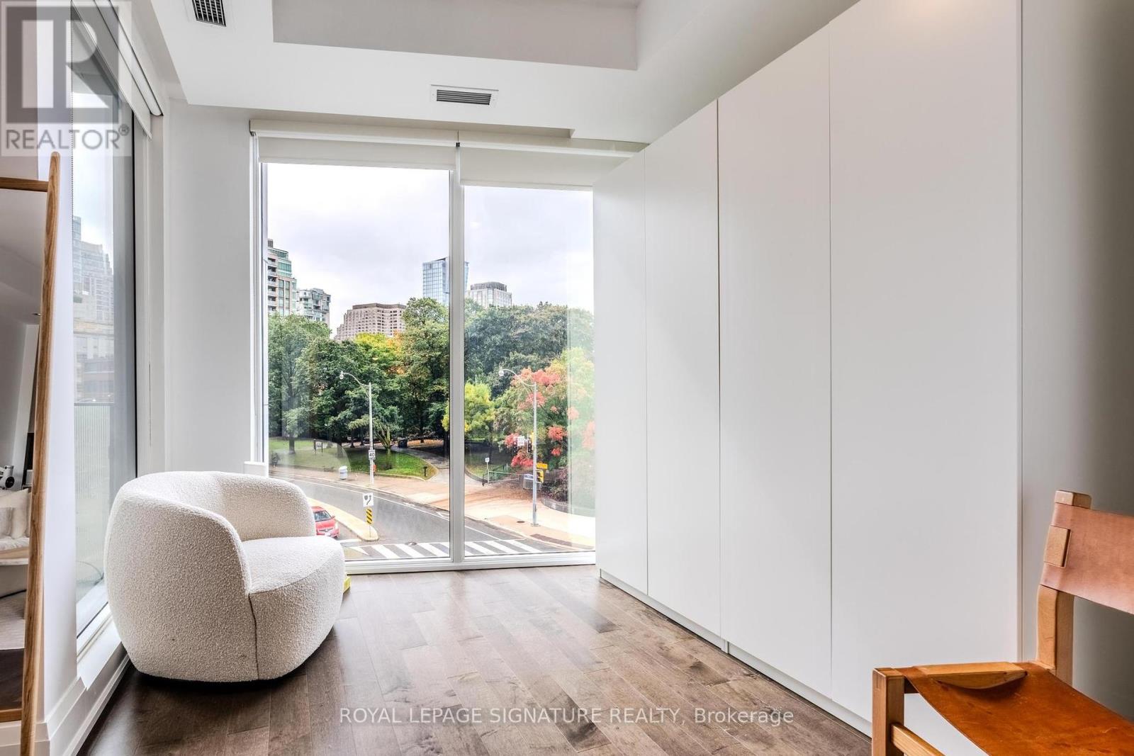 305 - 88 Davenport Road, Toronto, Ontario  M5R 0A5 - Photo 17 - C12428205
