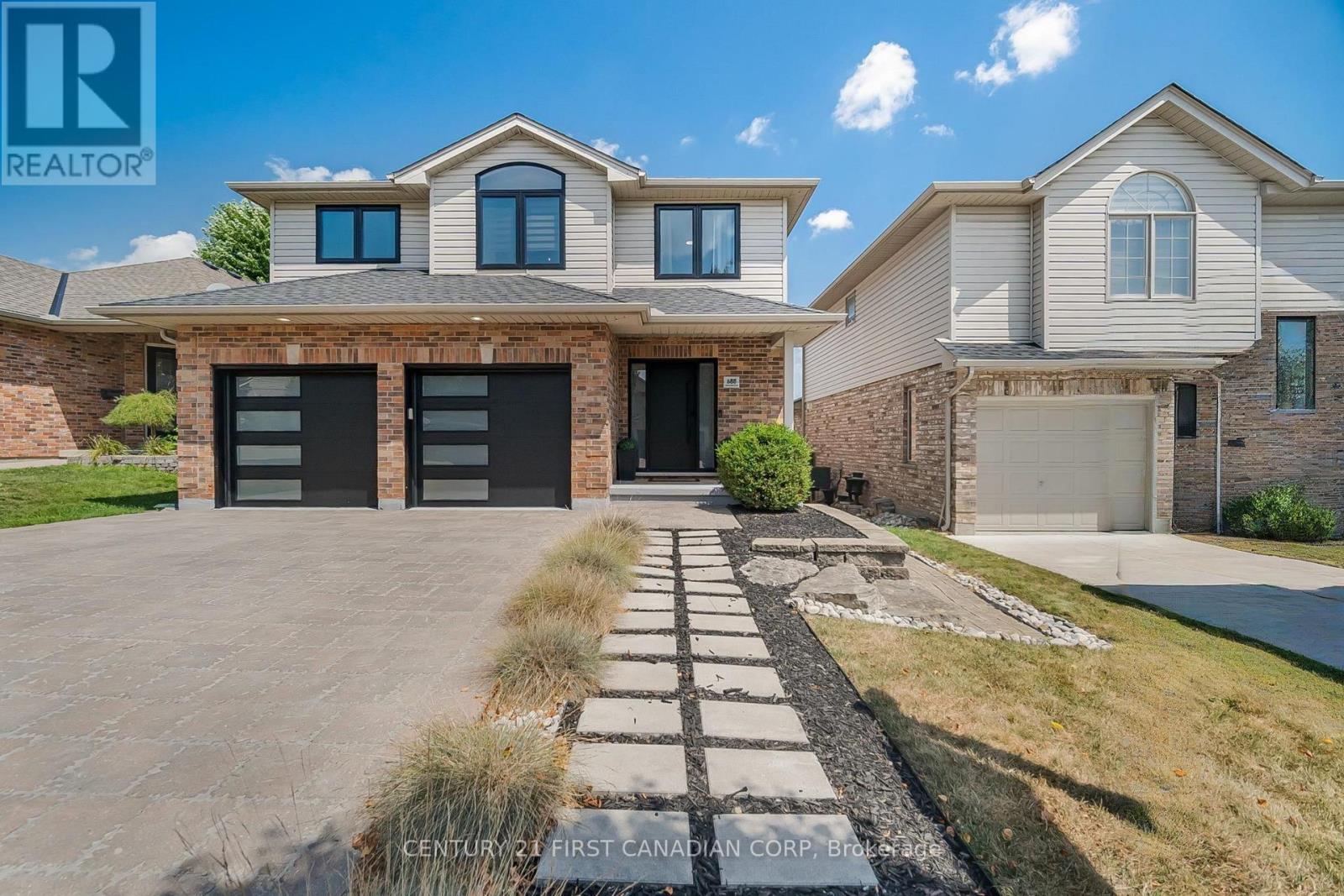 688 Clearwater Crescent, London North, Ontario  N5X 4J7 - Photo 1 - X12429088