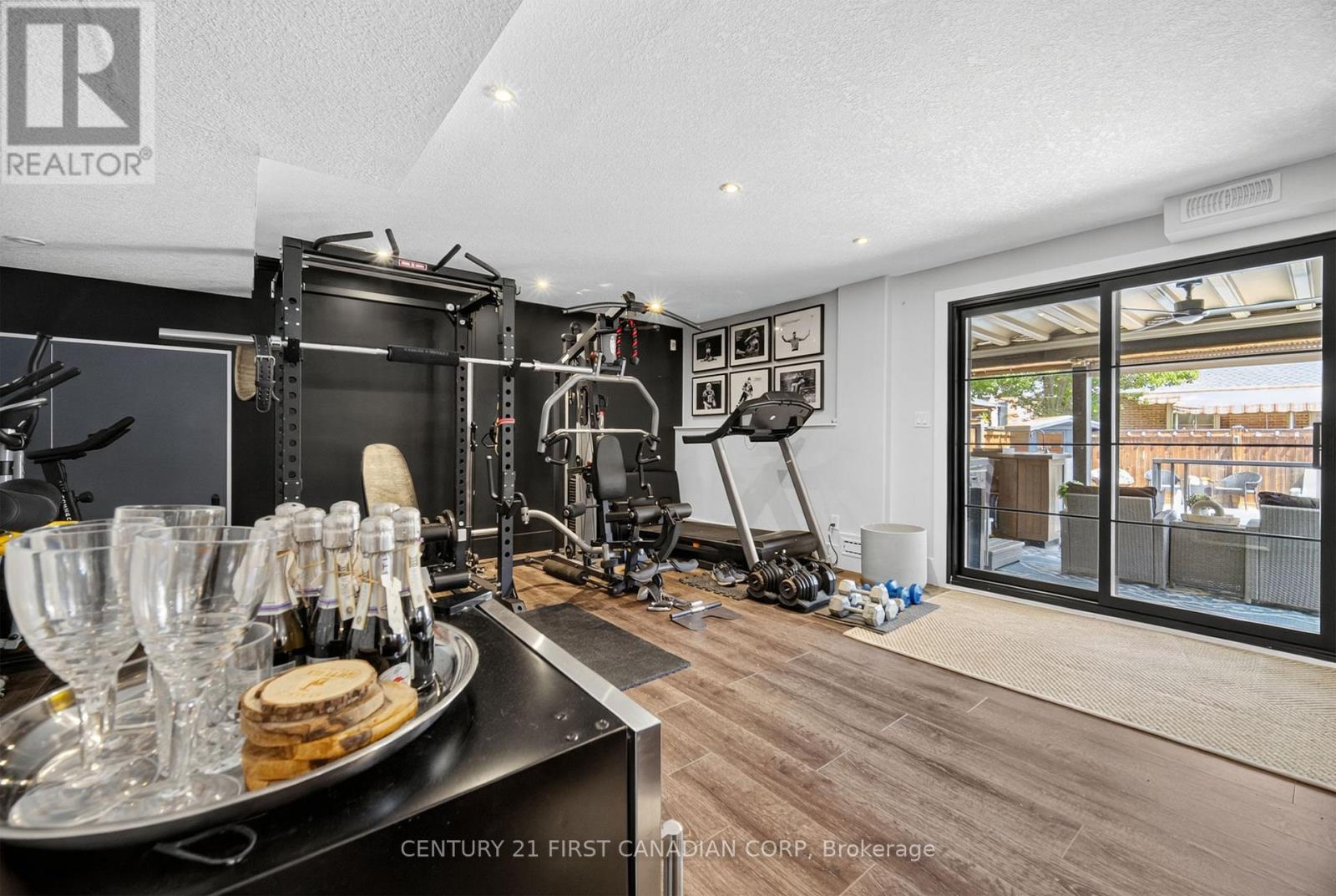 688 Clearwater Crescent, London North, Ontario  N5X 4J7 - Photo 33 - X12429088