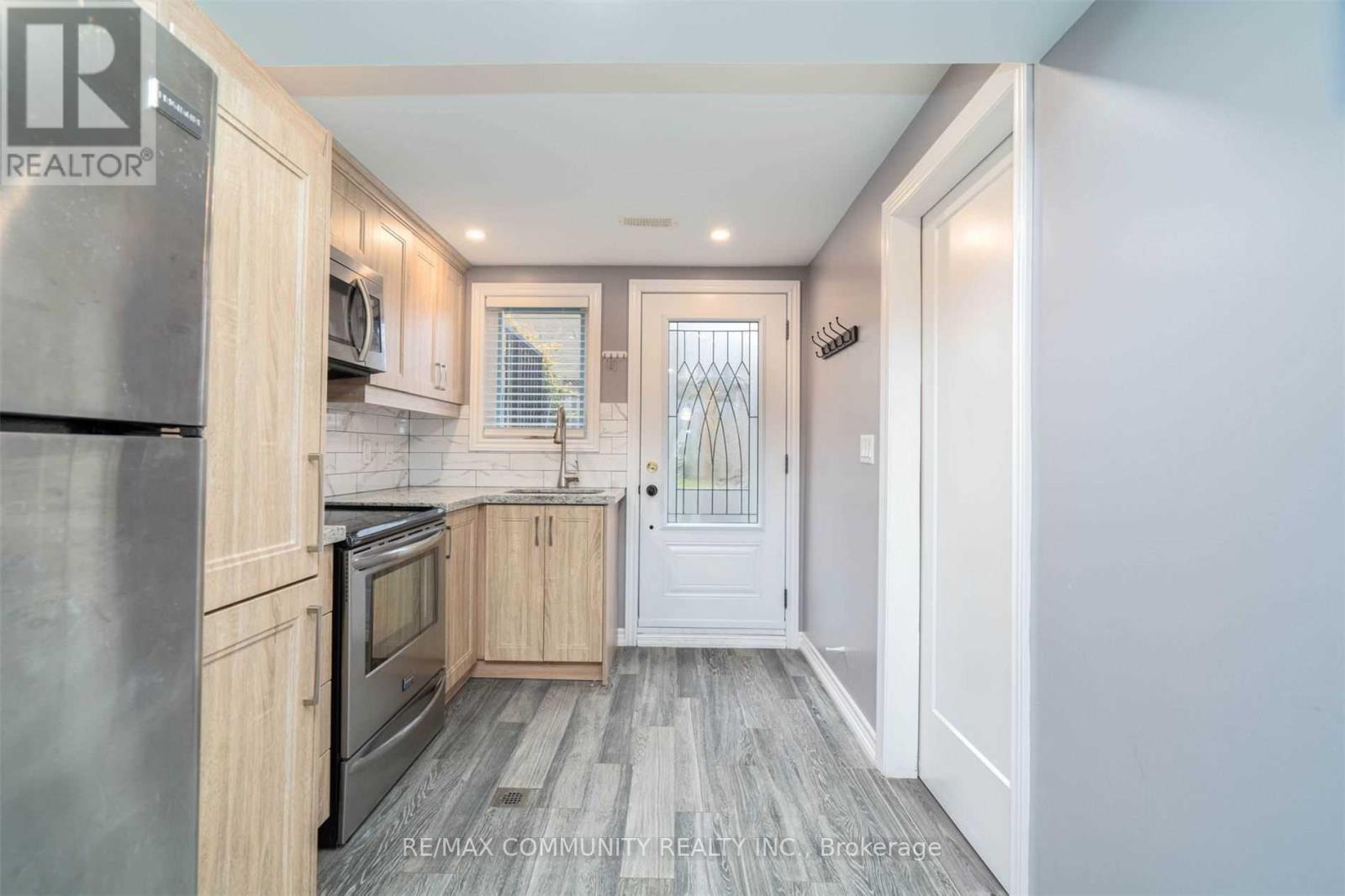 Lower - 50 Perfitt Crescent, Ajax, Ontario  L1Z 1J3 - Photo 4 - E12428943