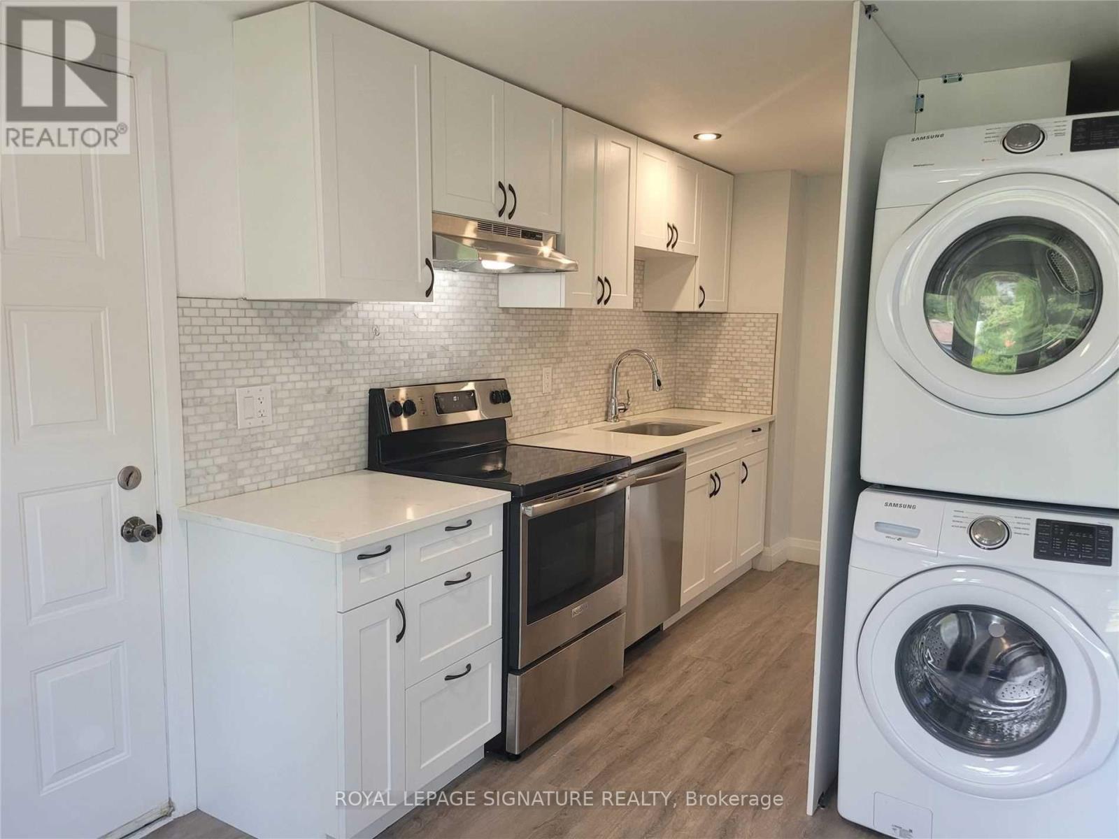 Main - 726 Grandview Drive, Oshawa, Ontario  L1H 7W2 - Photo 2 - E12428987